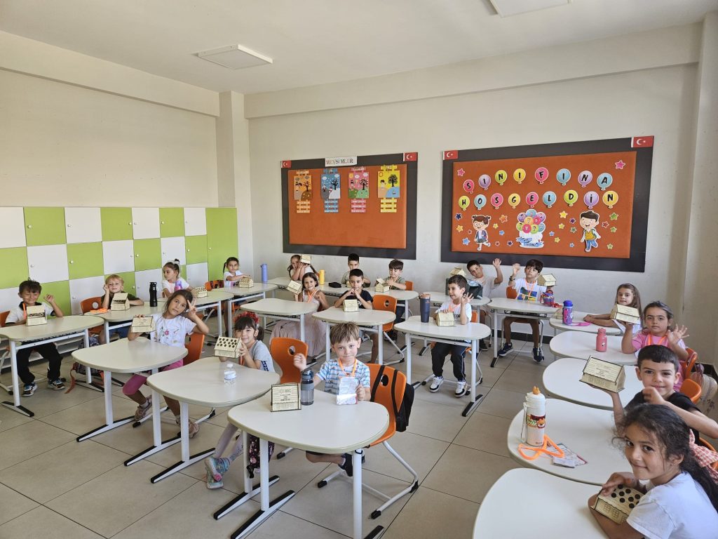 İLKOKULLU AGO’LU OLUYORUM!